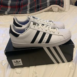 Adidas Black/White Classic Shell-Toe